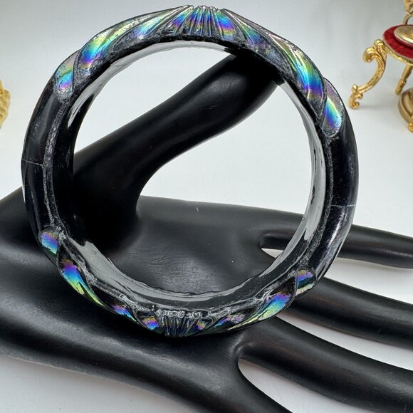 Vintage Lucite Carved Bangle Bracelet Black Iridescent Floral Design 7 3/4” - Picture 7 of 7